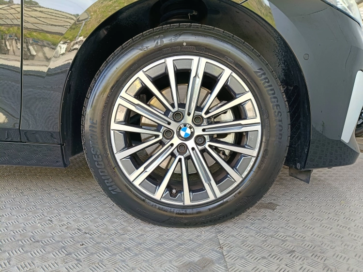 16 - BMW Serie 2 218d Active Tourer Luxury auto