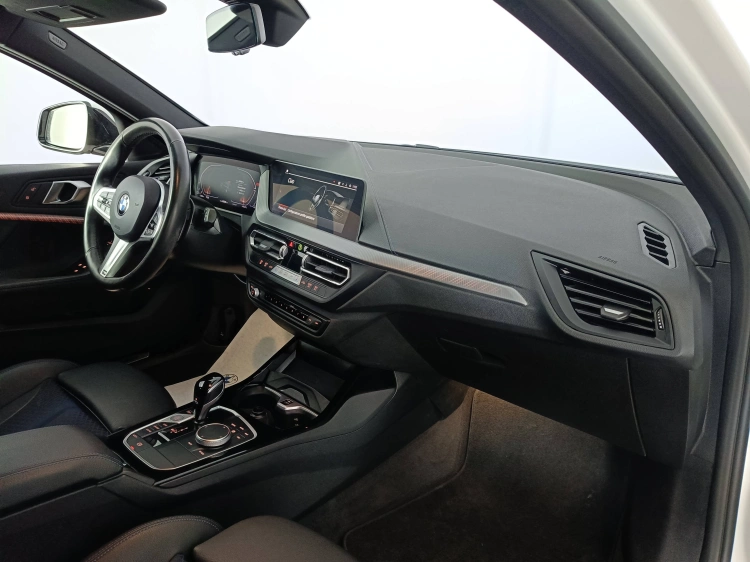 10 - BMW Serie 1 118d Msport auto