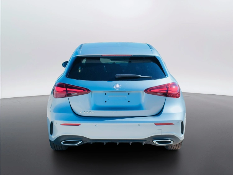 4 - Mercedes-Benz Classe A 180 d Automatic