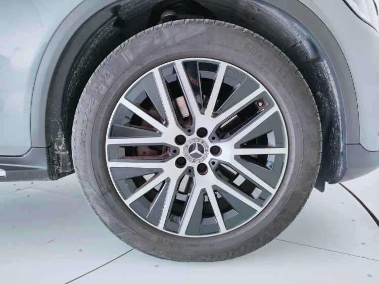 8 - Mercedes-Benz GLC Coupe 220 d Business 4matic auto