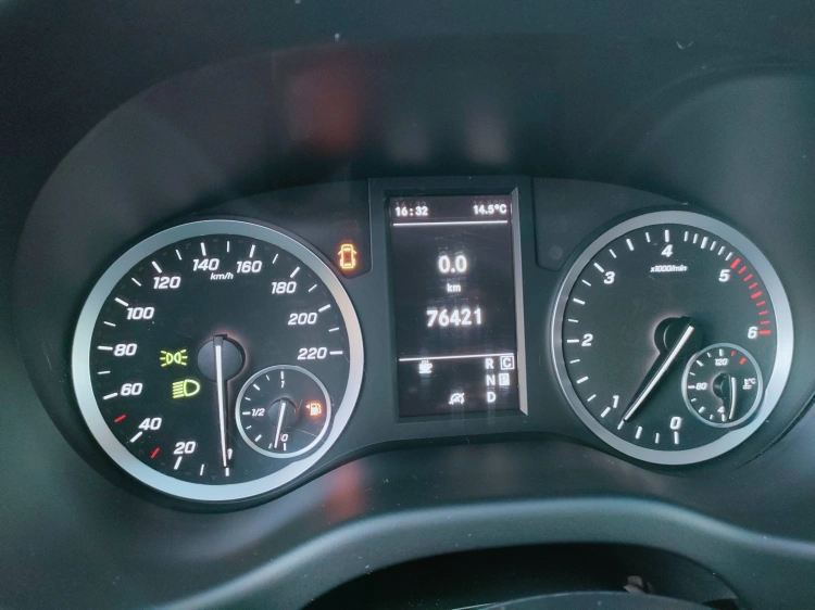 14 - Mercedes Vans Vito 116 cdi long tourer pro auto my20