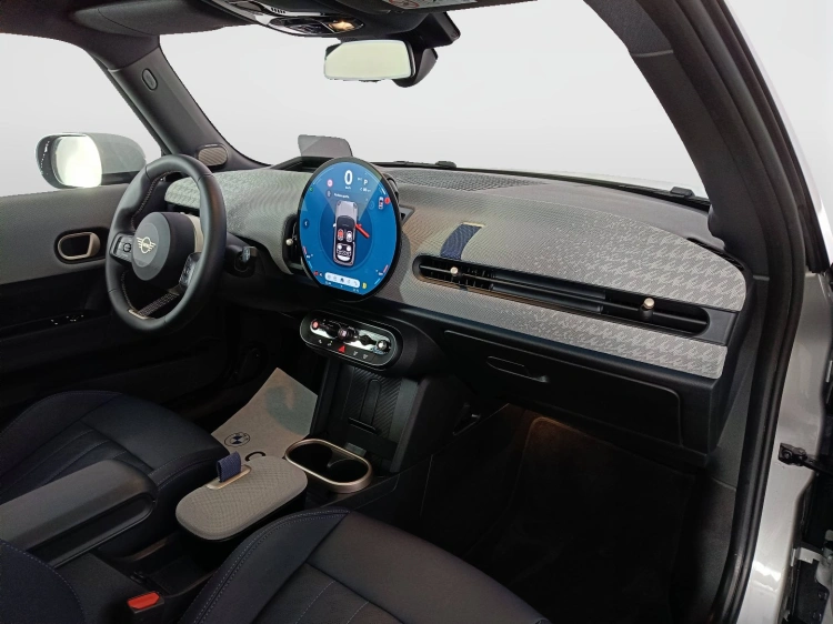10 - MINI Cooper Mini Cooper 3p 1.5 C Favoured auto