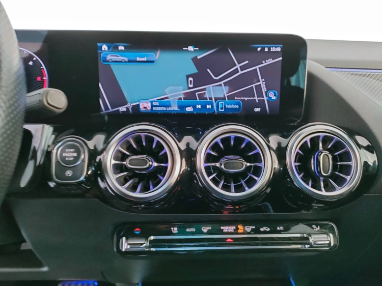 12 - Mercedes-Benz Classe B 180 d AMG Line Advanced Plus auto