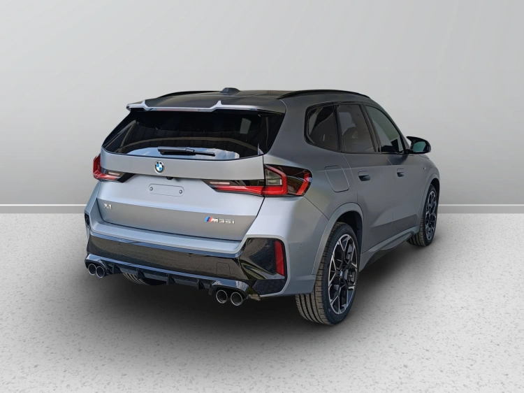 5 - BMW X1 M BMW X1 M35i xDrive