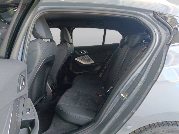 9 - BMW Serie 1 118d MSport Pro auto