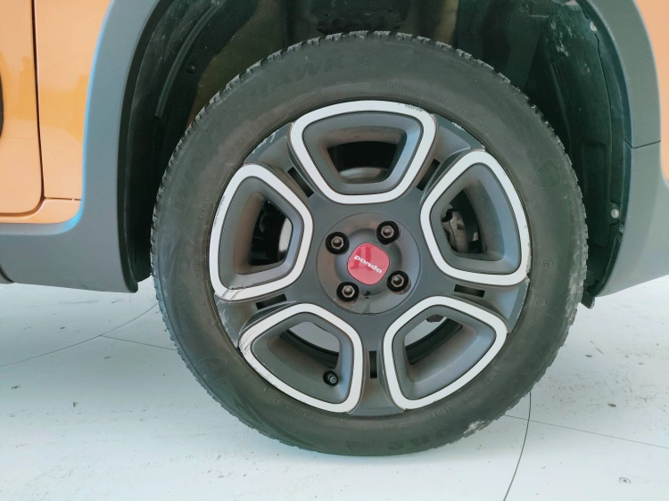 8 - Fiat Panda Panda 0.9 t.air t. natural power City Life 70cv