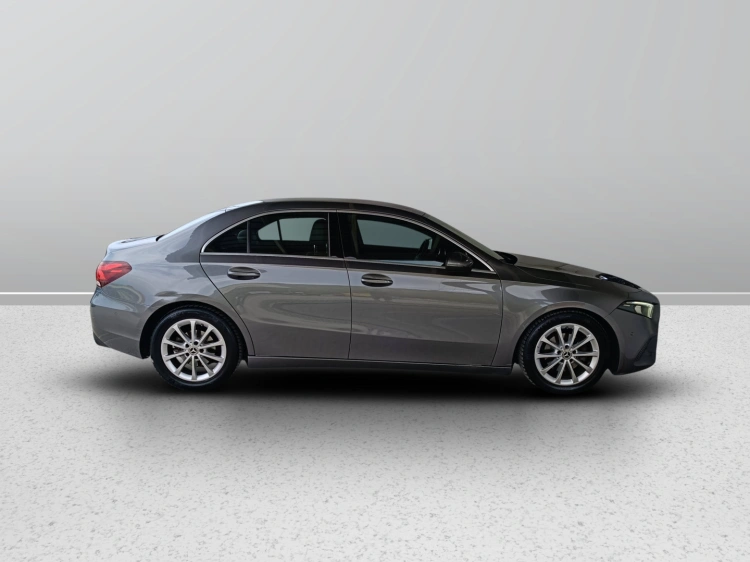 6 - Mercedes-Benz Classe A 180 d Sport auto