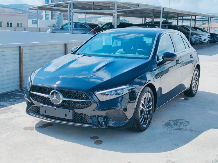 1 - Mercedes-Benz Classe A 180 d Automatic