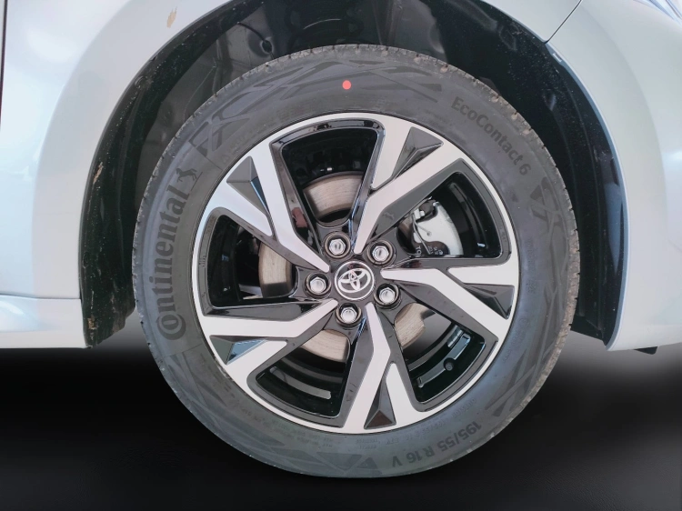 8 - Toyota Yaris YARIS 15H ECVT 5P TREND MY25