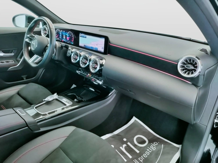 14 - Mercedes-Benz Classe A 180 AMG Line Advanced Plus auto