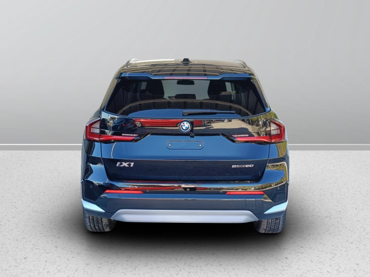 5 - BMW iX1 BMW iX1 eDrive20-Special Edition