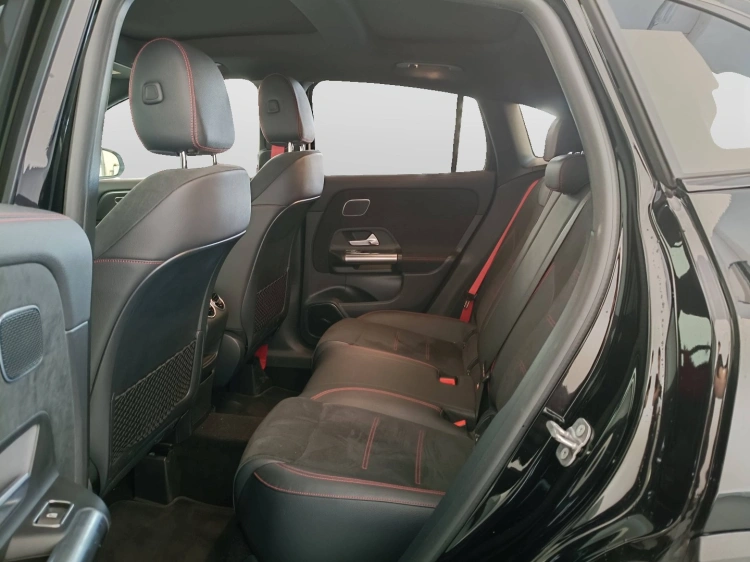9 - Mercedes AMG GLA GLA 35 AMG 4matic auto