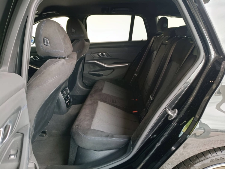 9 - BMW Serie 3 320d Touring mhev 48V Msport xdrive auto