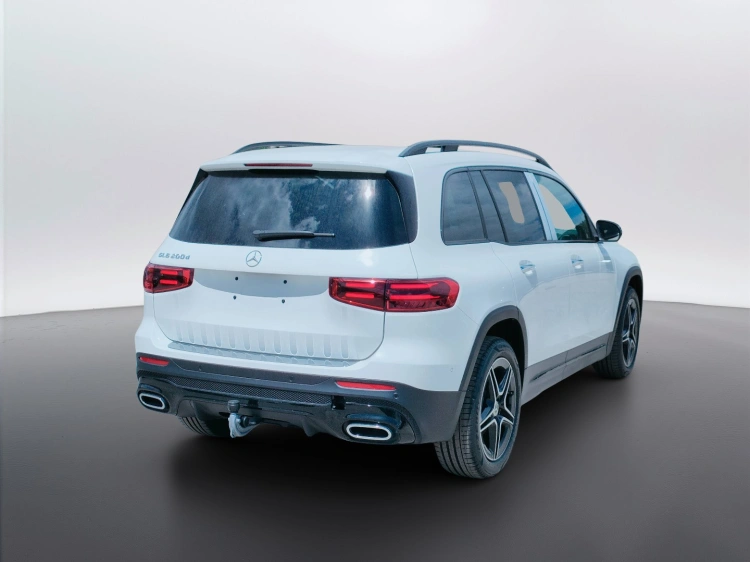 6 - Mercedes-Benz GLB 200 d Automatic