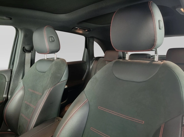 17 - Mercedes-Benz Classe B 180 d AMG Line Advanced Plus auto