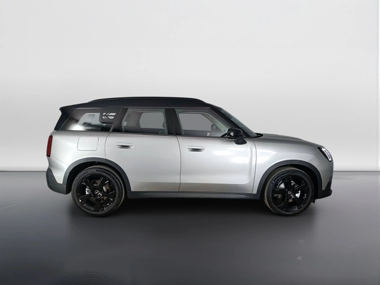 3 - MINI Countryman Mini Countryman 2.0 48V D Classic auto