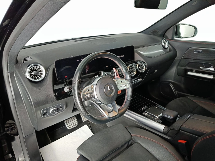 7 - Mercedes-Benz GLA GLA-H247 2020 - 180 d Premium auto