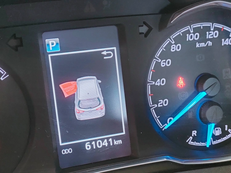 18 - Toyota Yaris Yaris 5p 1.5h Cool