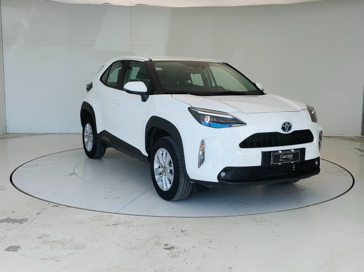 3 - Toyota Yaris Cross Yaris Cross 1.5h Active fwd 116cv e-cvt