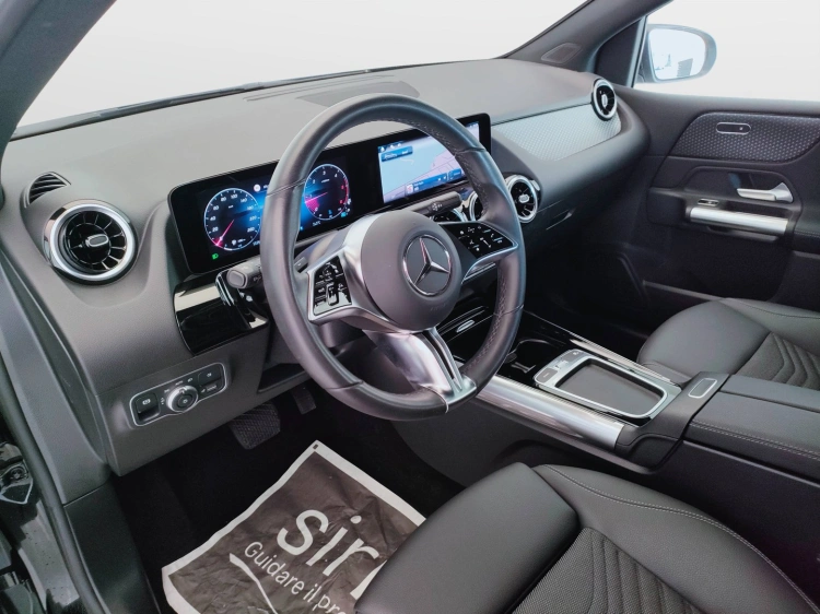 16 - Mercedes-Benz Classe B 180 d Progressive Advanced auto