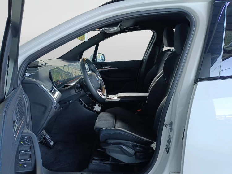 8 - BMW Serie 2 218d Active Tourer Msport auto