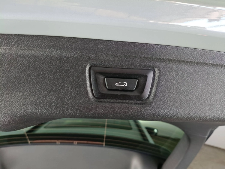 23 - BMW Serie 3 320d Touring mhev 48V xdrive Msport auto