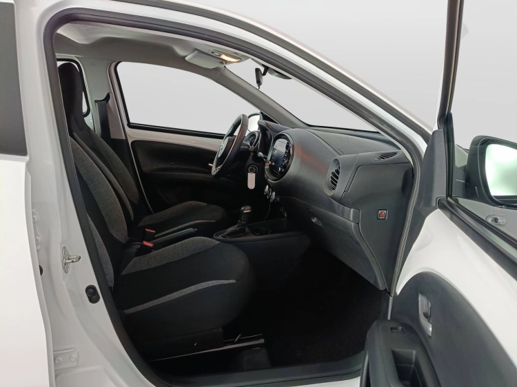 11 - Toyota Aygo X Aygo X 1.0 Active 72cv s-cvt