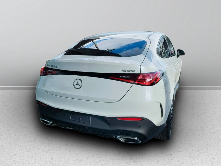 3 - Mercedes-Benz GLC 220 d 4MATIC Coupe