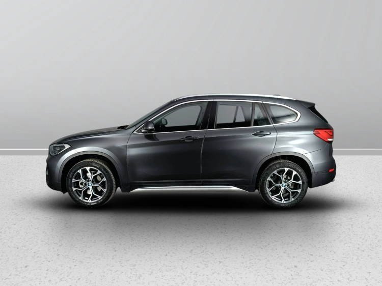 6 - BMW X1 X1 sdrive18d xLine Plus auto