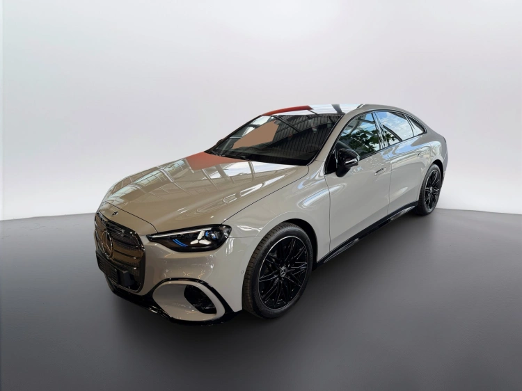9 - Mercedes-Benz Classe C 400 4MATIC con tecnologia EQ