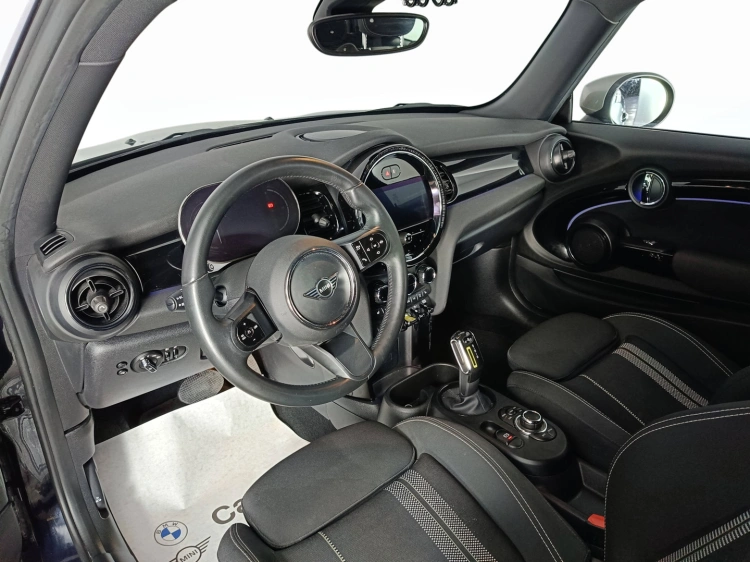 7 - MINI Cooper Mini 3p Cooper SE Electric auto