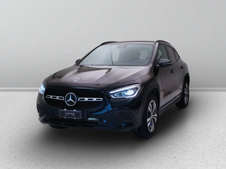 1 - Mercedes-Benz GLA 200 d Sport Plus auto