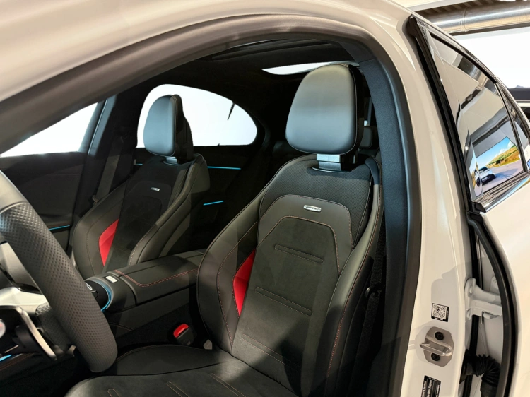 29 - Mercedes-Benz CLASSE E 53 Hybrid 4MATIC+