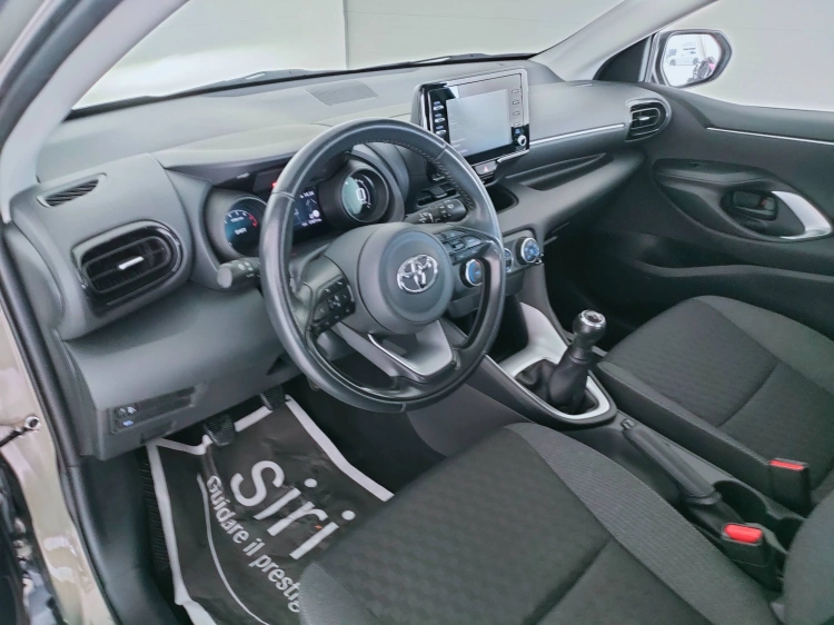 14 - Toyota Yaris Yaris 1.0 Trend