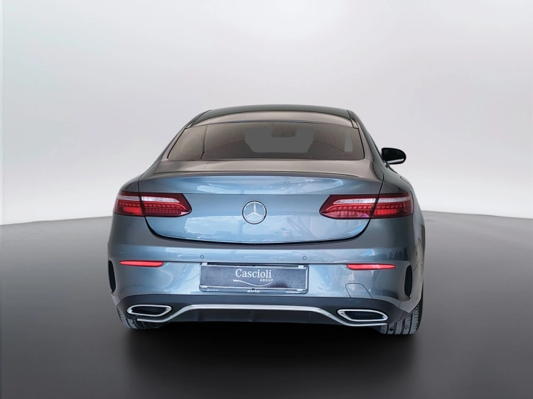 6 - Mercedes-Benz Classe E Coupe 220 d Premium Plus auto