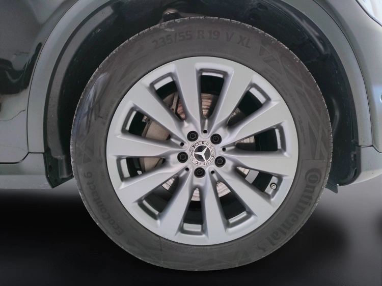 8 - Mercedes-Benz GLC 220 d Sport 4matic auto