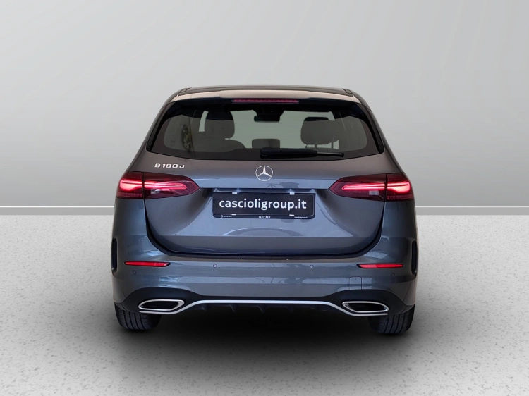 4 - Mercedes-Benz Classe B 180 d AMG Line Advanced Plus auto