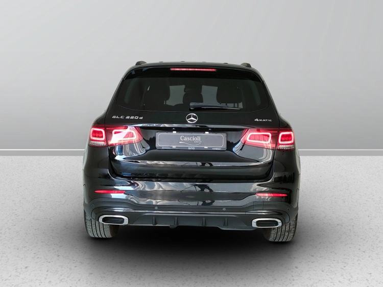 4 - Mercedes-Benz GLC 220 d Premium 4matic auto