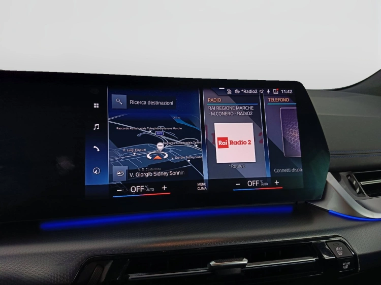 14 - BMW Serie 2 220i Active Tourer mhev 48V Msport auto