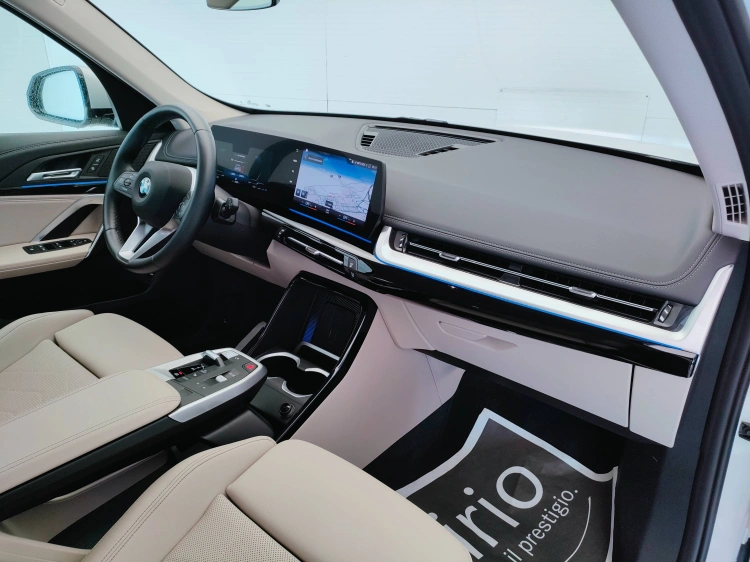 15 - BMW X1 X1 xdrive20d mhev 48V X-Line auto