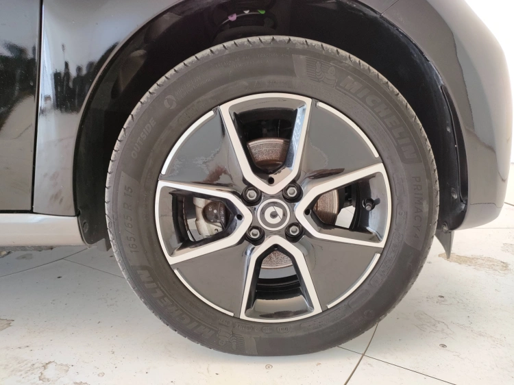 8 - smart forfour Forfour eq Passion 4,6kW