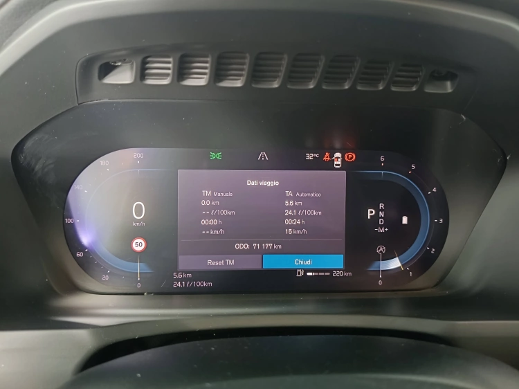 13 - Volvo XC90 XC90 2.0 b5 Plus Bright awd auto