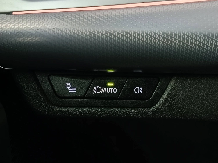 17 - BMW iX1 iX1 edrive 20 MSport