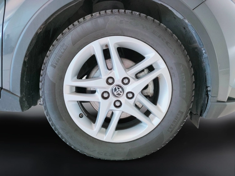 9 - Toyota C-HR C-HR 1.8h Business e-cvt