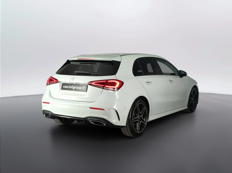 4 - Mercedes-Benz Classe A 180 d Premium auto