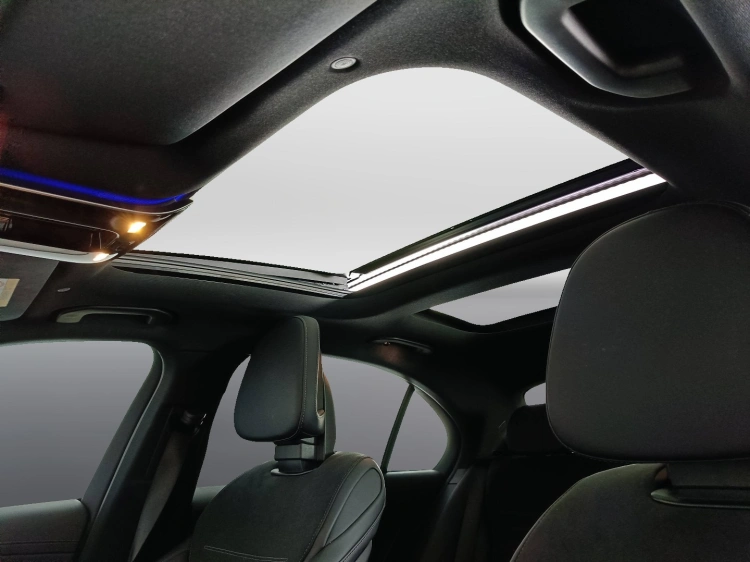 15 - Mercedes-Benz Classe C 220 d mhev AMG Line Premium Plus 4matic 197cv auto