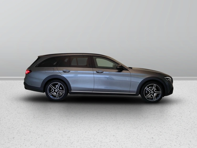 7 - Mercedes-Benz Classe E SW All-Terrain 220 d Premium 4matic auto my20