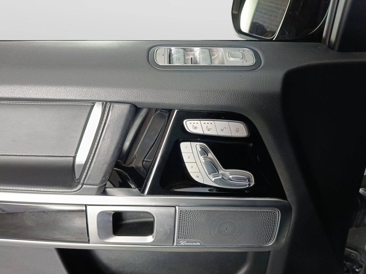 21 - Mercedes-Benz Classe G 