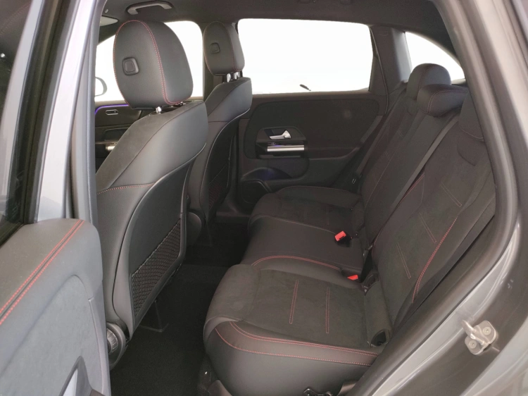 11 - Mercedes-Benz Classe B 200 d AMG Line Advanced Plus auto