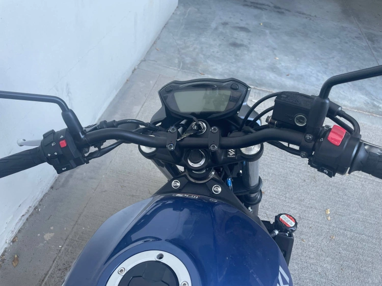 4 - Suzuki SV SV 650 Abs my21